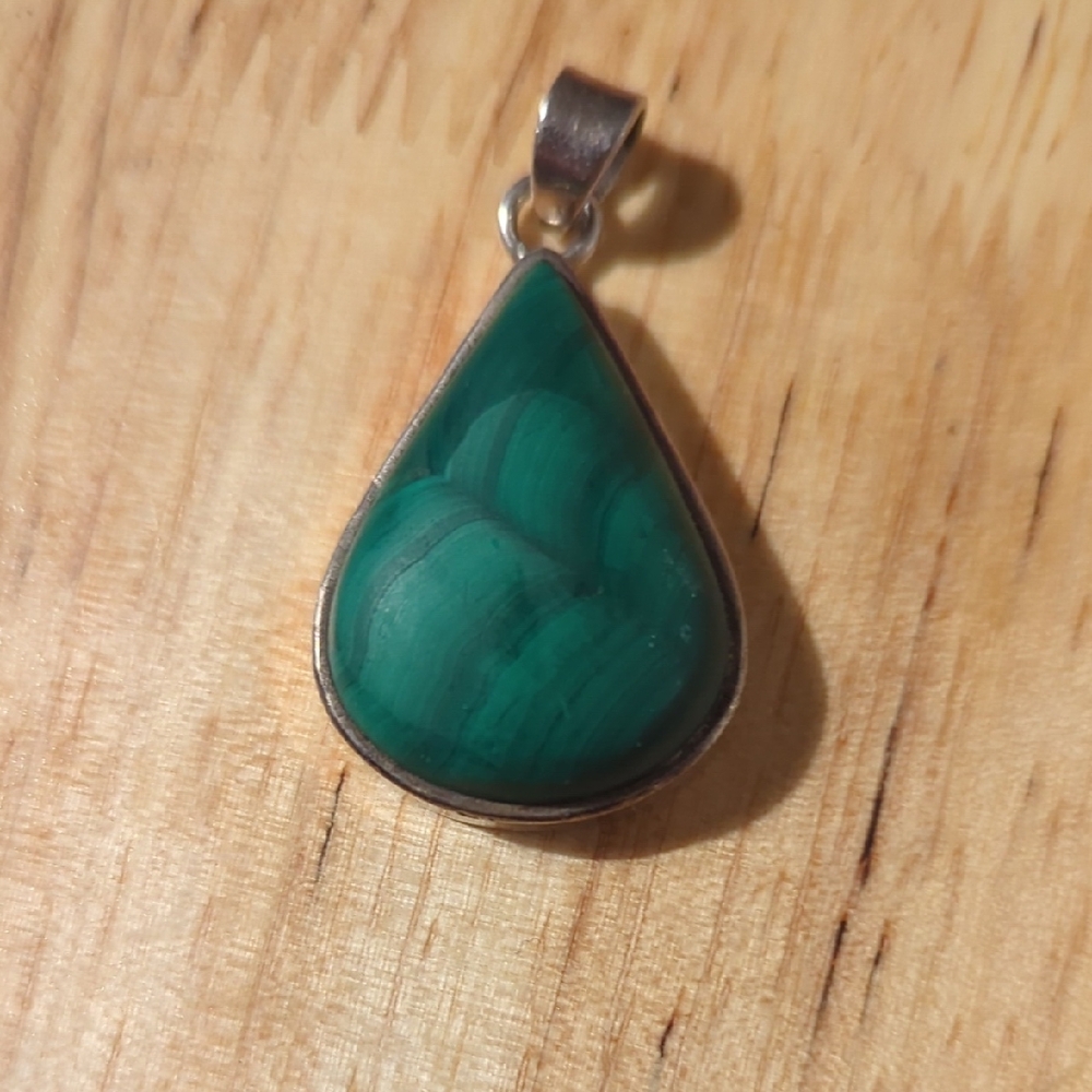 Teardrop Green Malachite Pendant Necklace - Sterling Silver